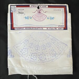 NEW Fairway Needlecraft Co #83069 Fan Flowers Stamped Embroidery Pillowcases USA